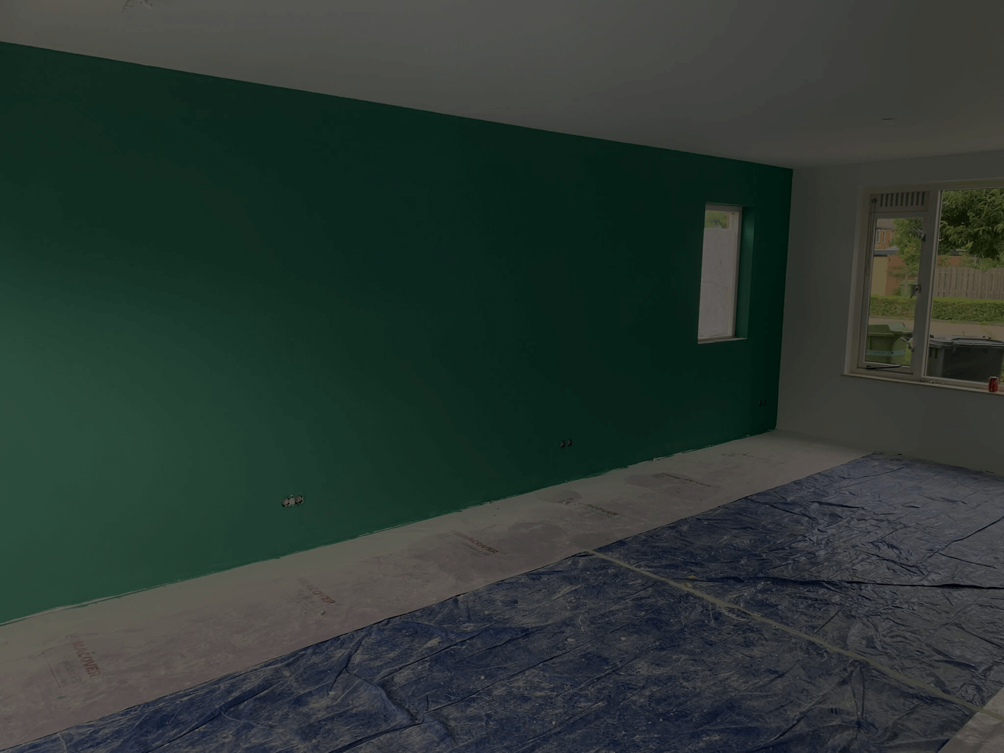 Gespoten muren en plafonds