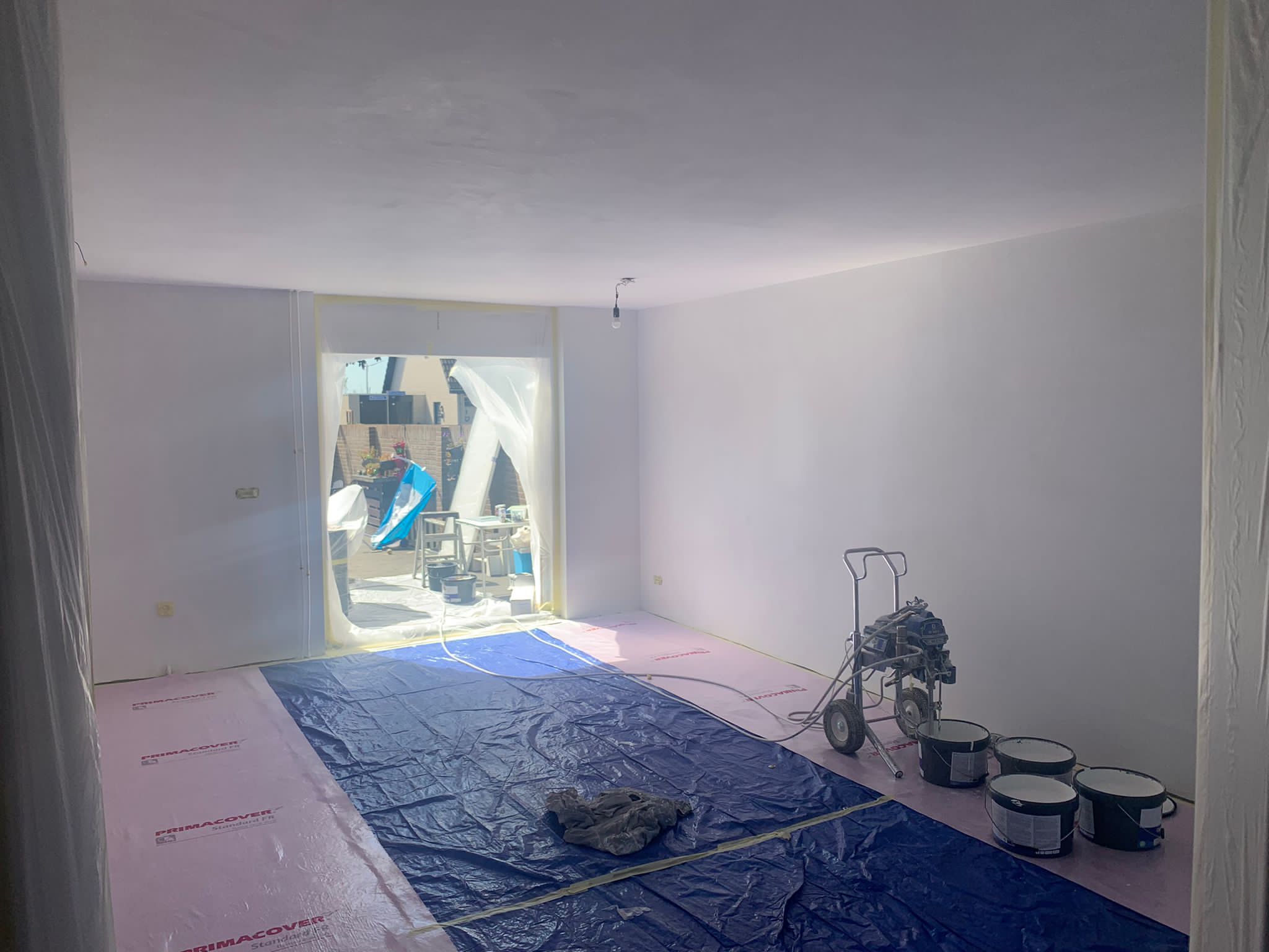 Gespoten woning Elst