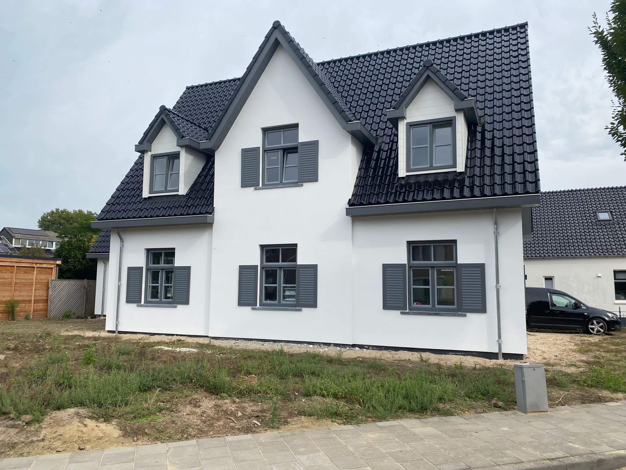 Muren laten spuiten